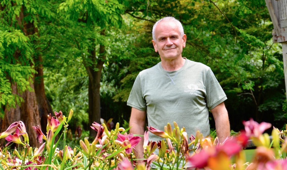 Hay Lintjens, tuinbaas van Kasteeltuinen Arcen - foto Sander Louis