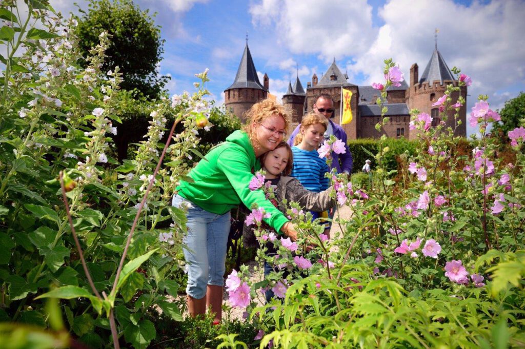 Muiderslot weer open met bomvol programma Kastelen en Tuinen Magazine