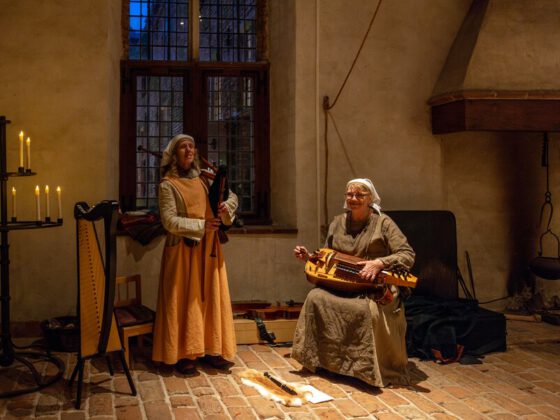 Muzus in kasteel Hernen (Foto: T. Rothengatter)