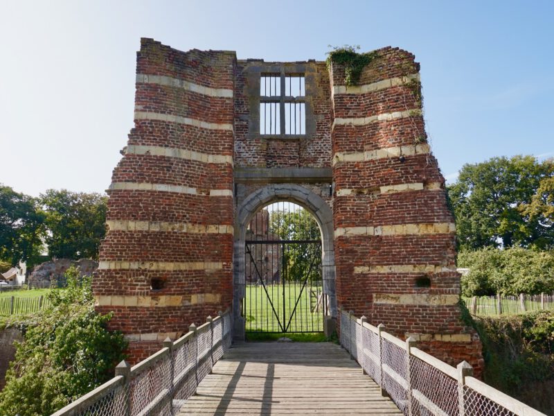 Ruïne Batenburg (foto: Sander Louis)