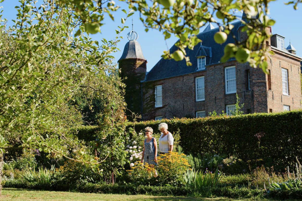 Ook de kasteeltuin van Slot Zuylen is de moeite waard om te bezoeken (foto: NBTC)