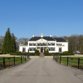Kasteel Engelenburg in Brummen (foto: Wikimedia)