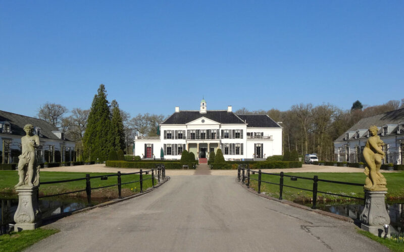 Kasteel Engelenburg in Brummen (foto: Wikimedia)
