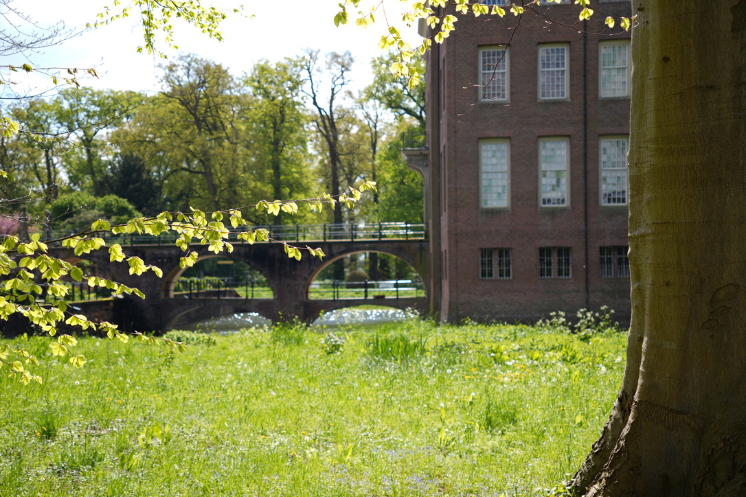 De dubbeldeks toegangsbrug van Kasteel Amerongen, een unicum (foto: ©Sander Louis)