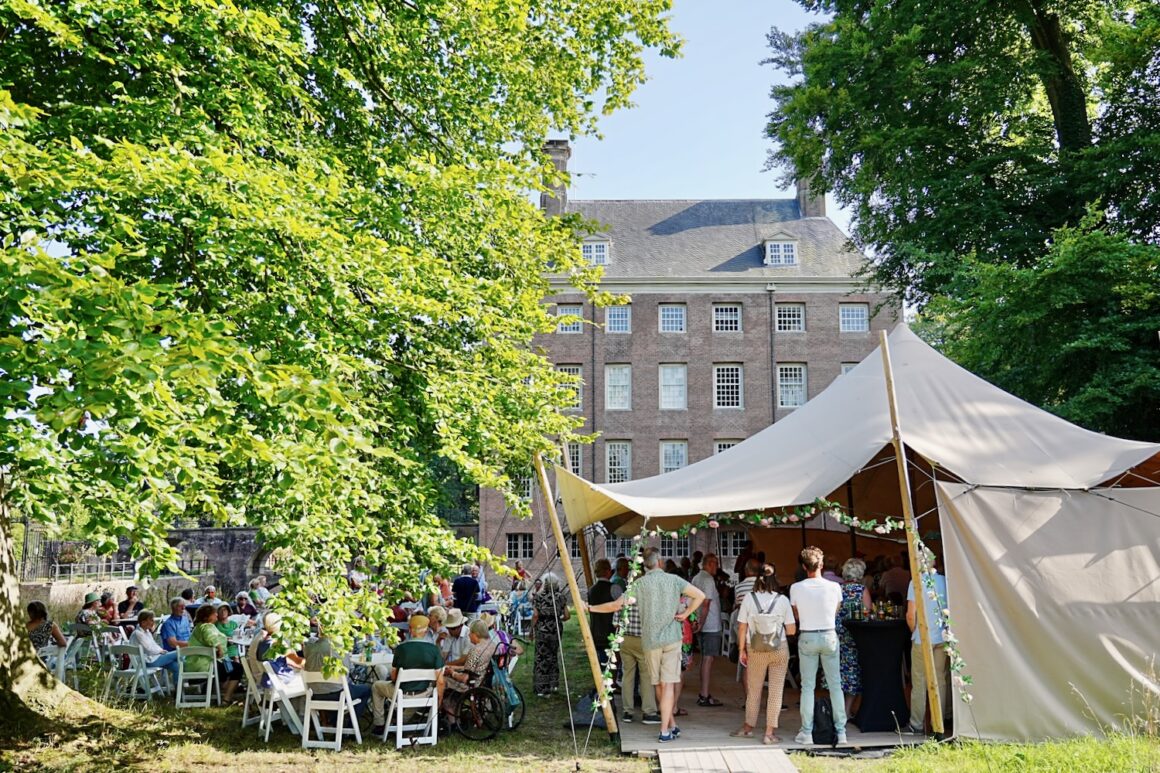 Muziek en culinair genieten tijdens de Rozendagen bij Kasteel Amerongen