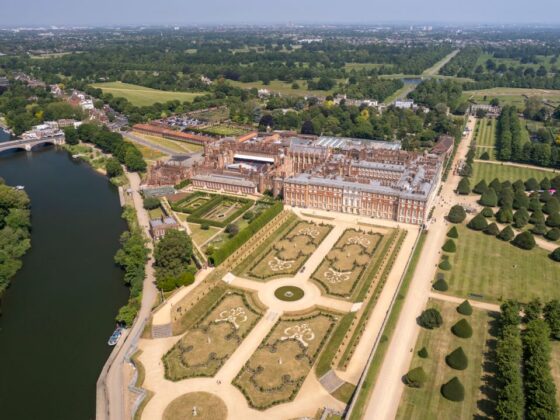 Hampton Court (foto: Ollie Craig via Pexels)